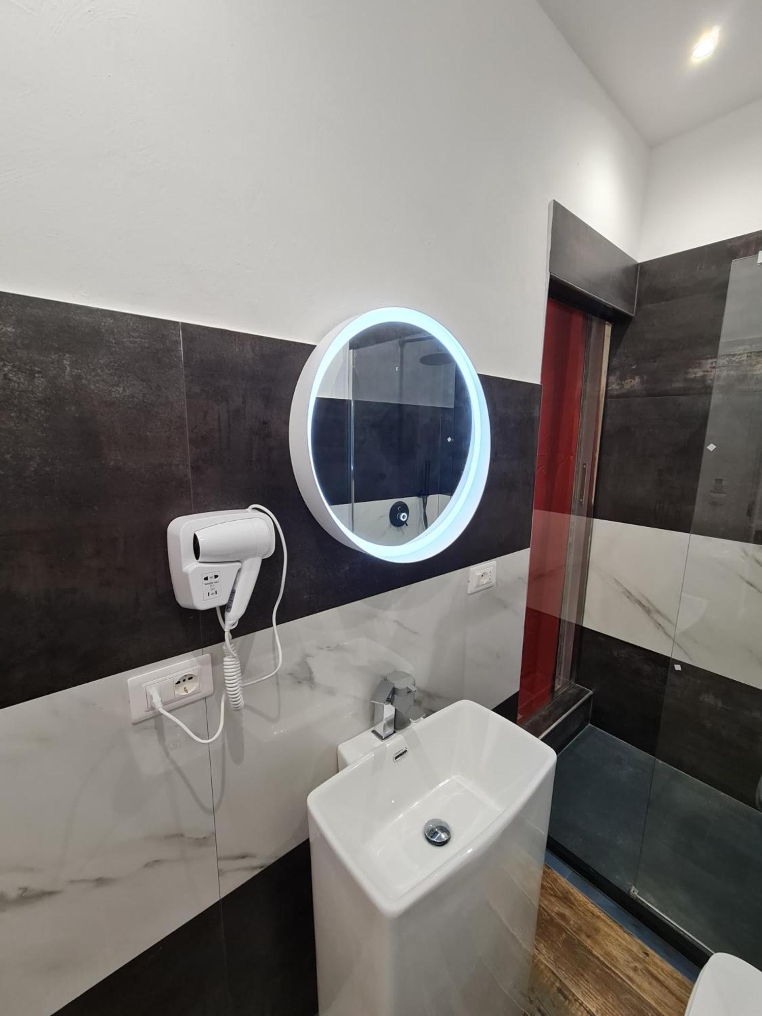 Ricci 16 - Suite & Rooms Livorno Eksteriør bilde